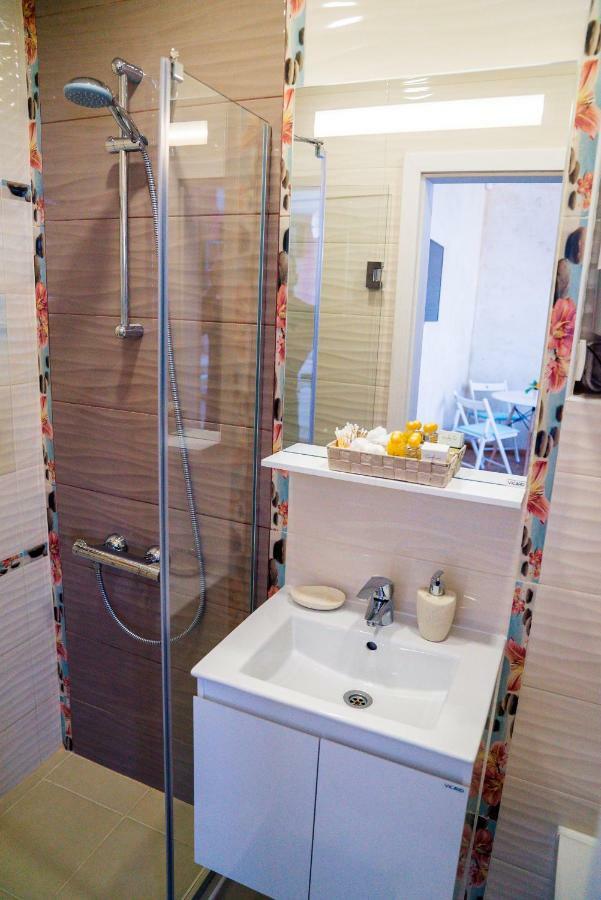 Sofia Central Pretty Apartment מראה חיצוני תמונה