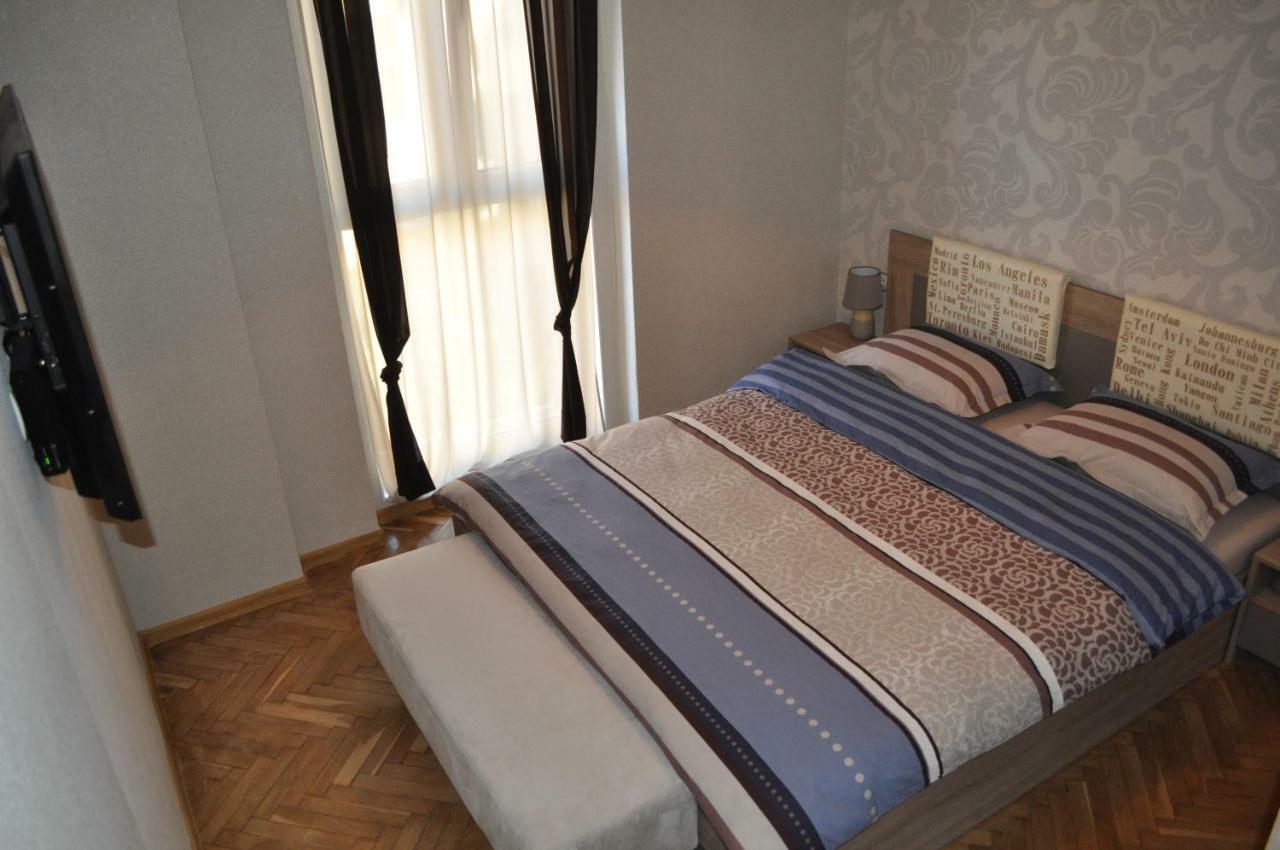 Sofia Central Pretty Apartment מראה חיצוני תמונה