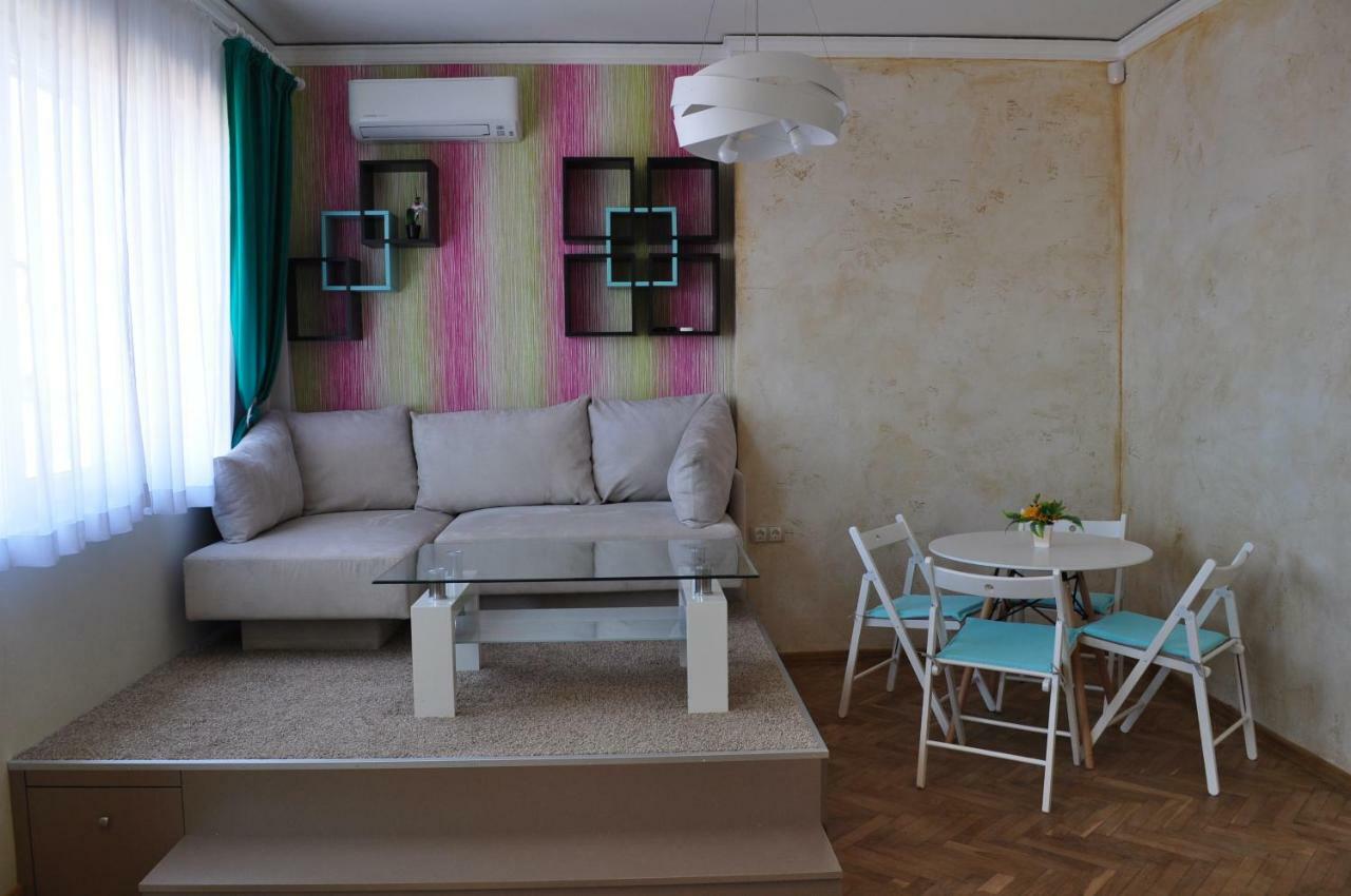 Sofia Central Pretty Apartment מראה חיצוני תמונה